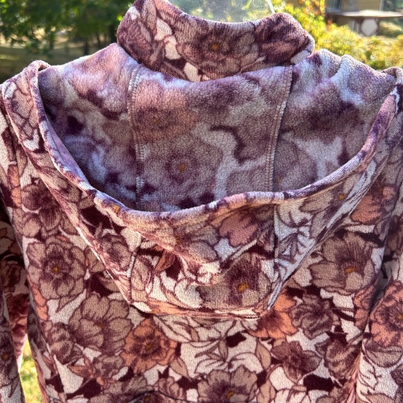 Royal Robbins Sentinel Peak Hoodie size M floral pockets flattering silhouette - Picture 8 of 16